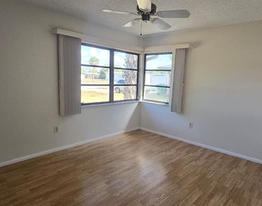 2395 Alda Lane - Photo Thumbnail 5
