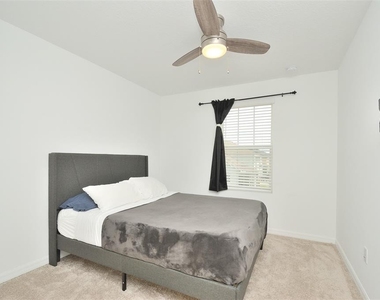 2331 Garden Belle Drive - Photo Thumbnail 17