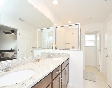 2331 Garden Belle Drive - Photo Thumbnail 13
