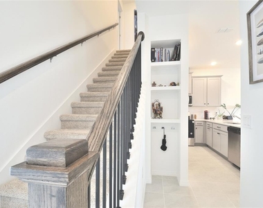 2331 Garden Belle Drive - Photo Thumbnail 11