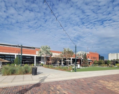 2603 N Ridgewood Avenue - Photo Thumbnail 38