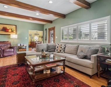 2603 N Ridgewood Avenue - Photo Thumbnail 10