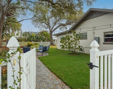 2603 N Ridgewood Avenue - Photo Thumbnail 3