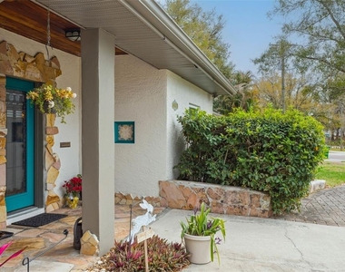 2603 N Ridgewood Avenue - Photo Thumbnail 1