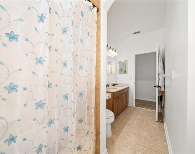 14200 Oasis Cove Boulevard - Photo Thumbnail 29