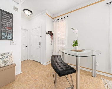 14200 Oasis Cove Boulevard - Photo Thumbnail 8
