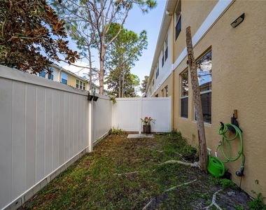 14200 Oasis Cove Boulevard - Photo Thumbnail 32