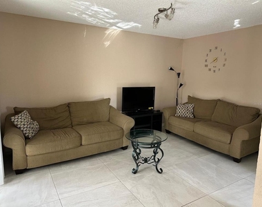 2409 Barley Club Drive - Photo Thumbnail 12