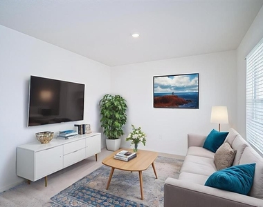 326 Meadowbrook Boulevard - Photo Thumbnail 6