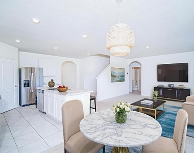 326 Meadowbrook Boulevard - Photo Thumbnail 4