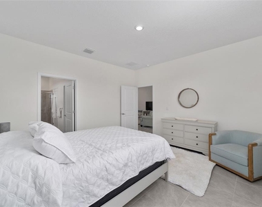 4110 Nw 44 Circle - Photo Thumbnail 18