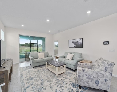 4110 Nw 44 Circle - Photo Thumbnail 8