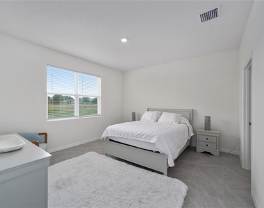4110 Nw 44 Circle - Photo Thumbnail 17