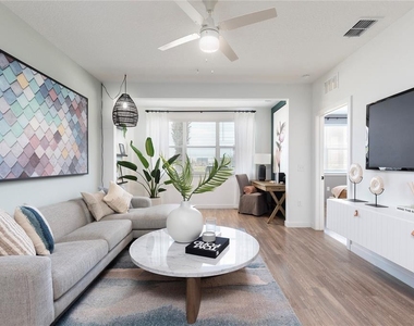 10105 Selten Way - Photo Thumbnail 1
