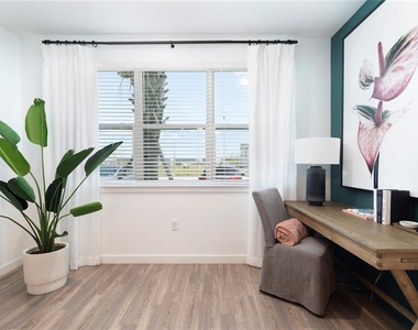 10105 Selten Way - Photo Thumbnail 11
