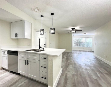 5140 Conroy Road - Photo Thumbnail 2