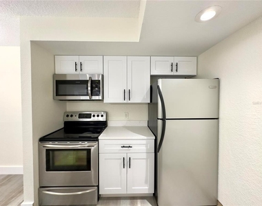 5140 Conroy Road - Photo Thumbnail 8