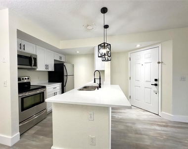 5140 Conroy Road - Photo Thumbnail 7