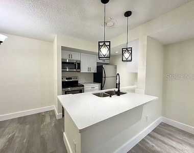 5140 Conroy Road - Photo Thumbnail 6