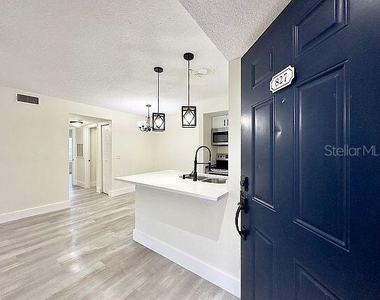 5140 Conroy Road - Photo Thumbnail 4