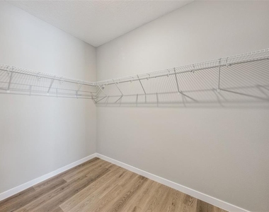 2316 E Concord Street - Photo Thumbnail 7