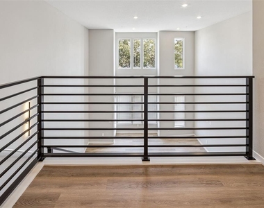 2316 E Concord Street - Photo Thumbnail 4