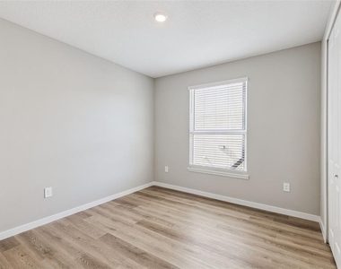 2316 E Concord Street - Photo Thumbnail 8
