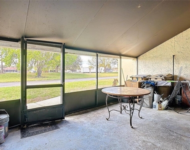 571 Hunter Circle - Photo Thumbnail 21
