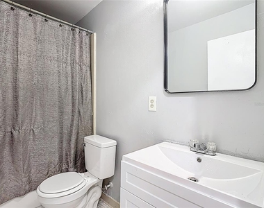 571 Hunter Circle - Photo Thumbnail 13