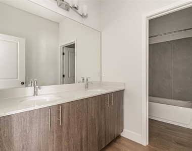 1213 Waterford Street Se - Photo Thumbnail 20