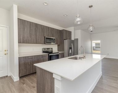 1213 Waterford Street Se - Photo Thumbnail 10