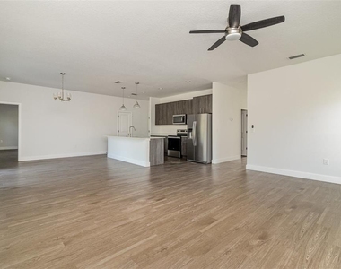 1213 Waterford Street Se - Photo Thumbnail 6