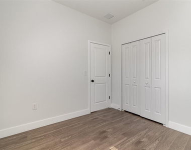 1213 Waterford Street Se - Photo Thumbnail 15
