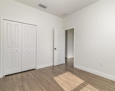 1213 Waterford Street Se - Photo Thumbnail 16