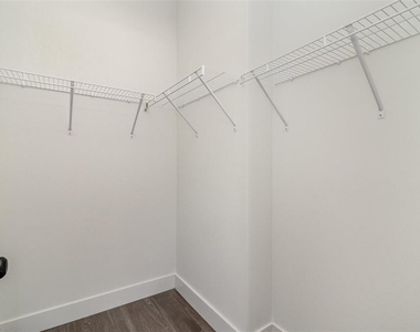 1213 Waterford Street Se - Photo Thumbnail 21