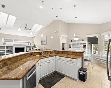 9502 Portbury Drive - Photo Thumbnail 12