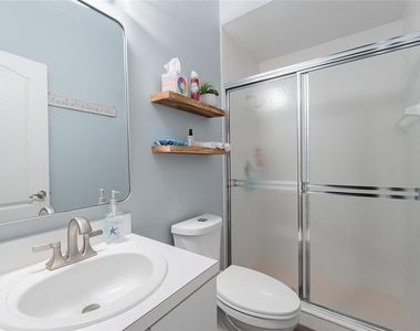 9502 Portbury Drive - Photo Thumbnail 21