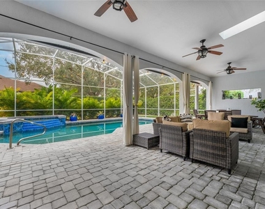 9502 Portbury Drive - Photo Thumbnail 22