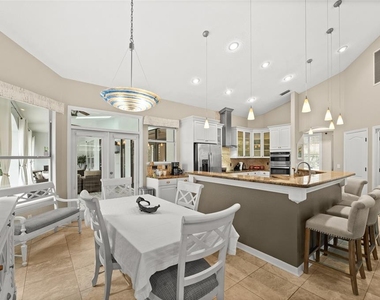 9502 Portbury Drive - Photo Thumbnail 11