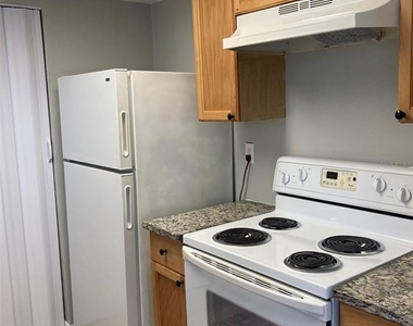 1217 Kennedy Road - Photo Thumbnail 7
