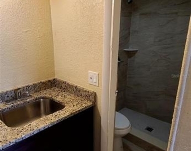 421 E Kennedy Boulevard - Photo Thumbnail 7
