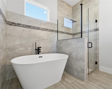 13690 Sw 43rd Circle - Photo Thumbnail 22