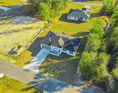 13690 Sw 43rd Circle - Photo Thumbnail 2