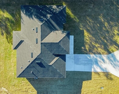 13690 Sw 43rd Circle - Photo Thumbnail 3