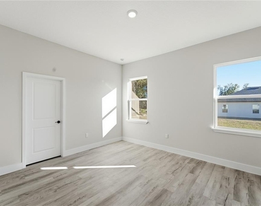 13690 Sw 43rd Circle - Photo Thumbnail 18