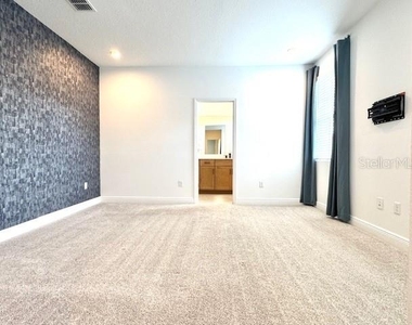 1825 Coastal Court - Photo Thumbnail 12