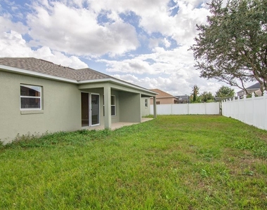402 Bridgewater Court - Photo Thumbnail 11