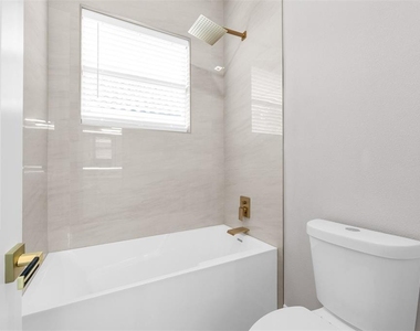 14631 Heathermere Lane - Photo Thumbnail 30