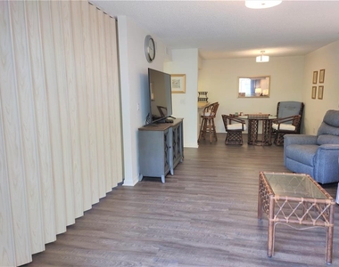 650 Bird Bay Drive E - Photo Thumbnail 7