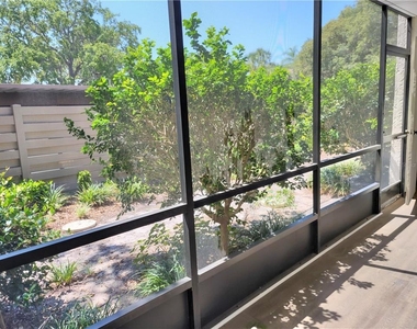 650 Bird Bay Drive E - Photo Thumbnail 15